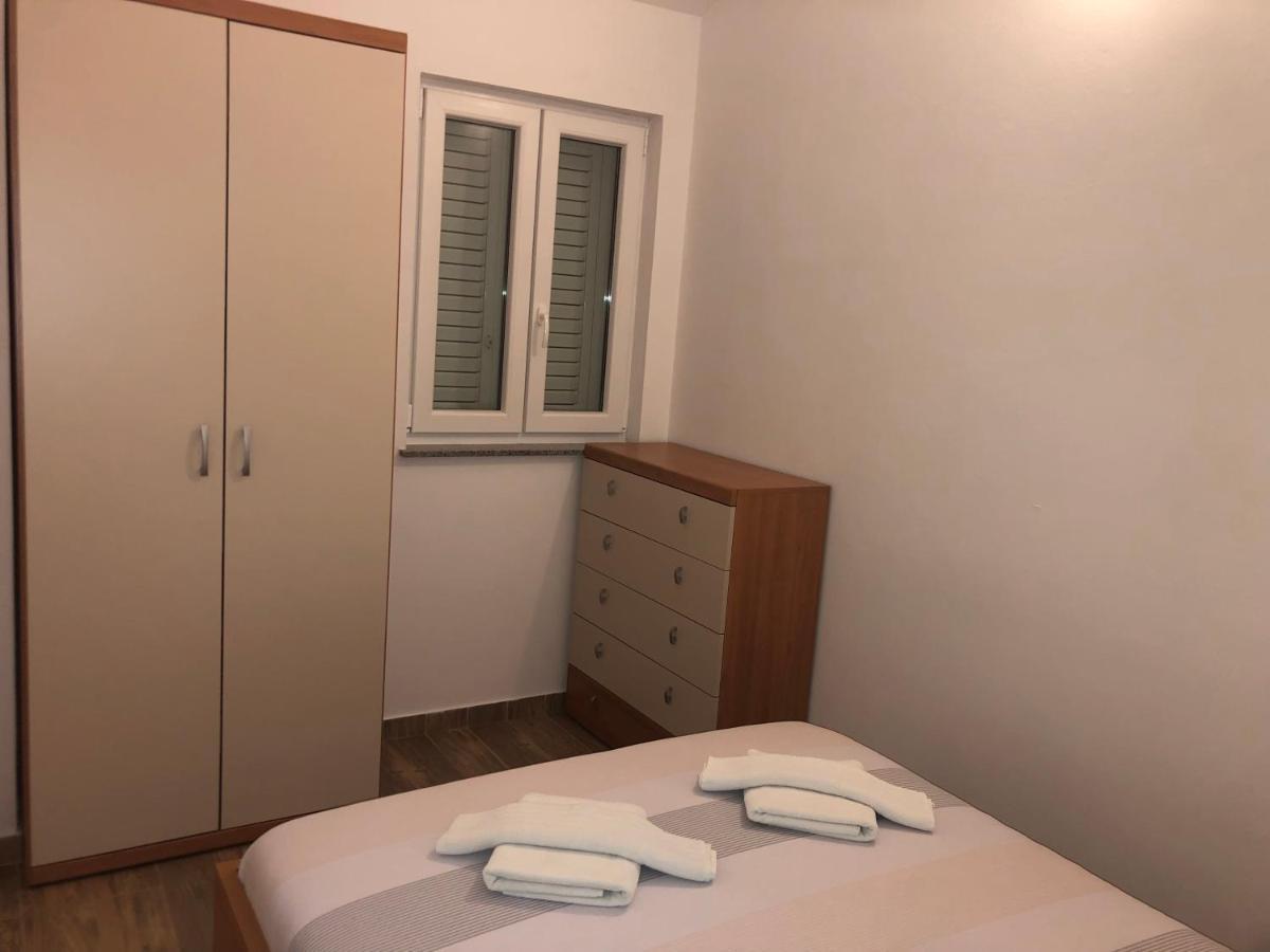 Apartmani Ivana Крес Екстериор снимка