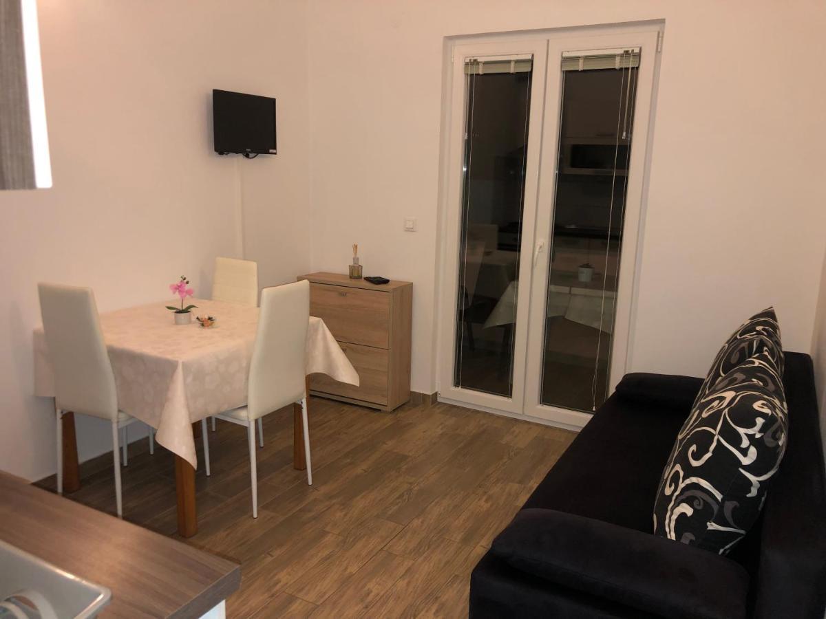 Apartmani Ivana Крес Екстериор снимка