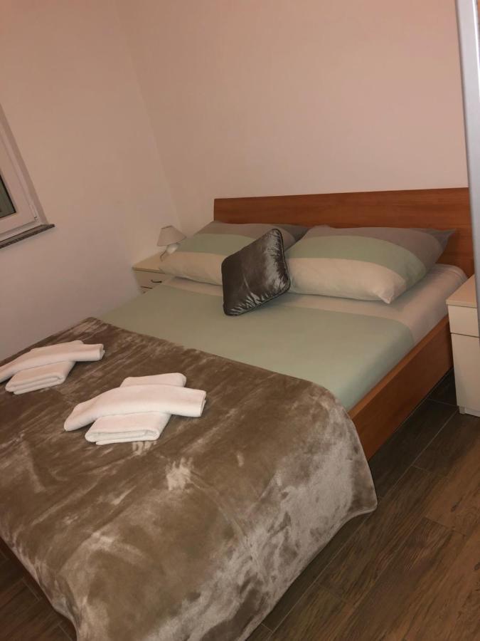 Apartmani Ivana Крес Екстериор снимка