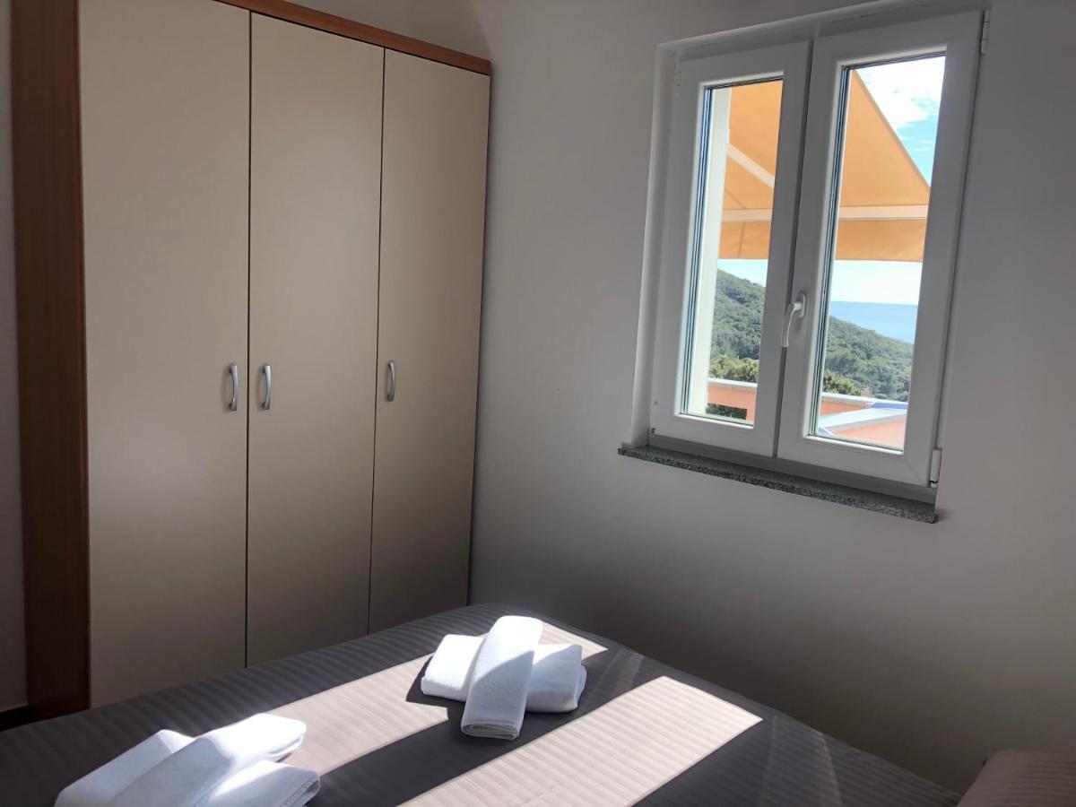Apartmani Ivana Крес Екстериор снимка